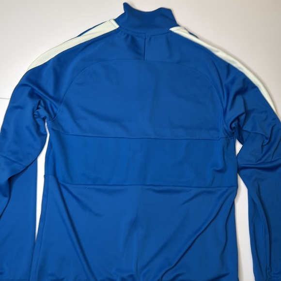 Men’s Nike Dri Fit Track Jacket (like new!) - Picture 6 of 6